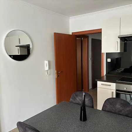 Mladeng Apartman Trogir