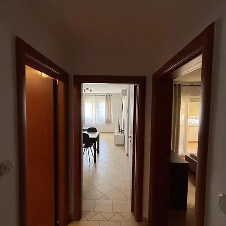 Mladeng Apartamento *