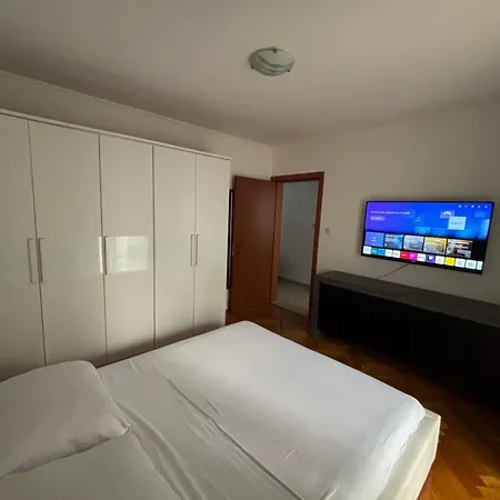 Mladeng Apartment