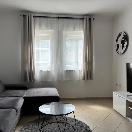 Apartamento Mladeng