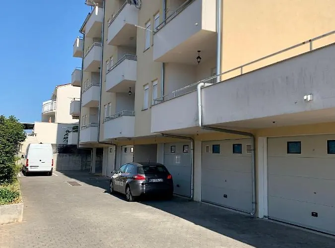 Mladeng Lägenhet Trogir